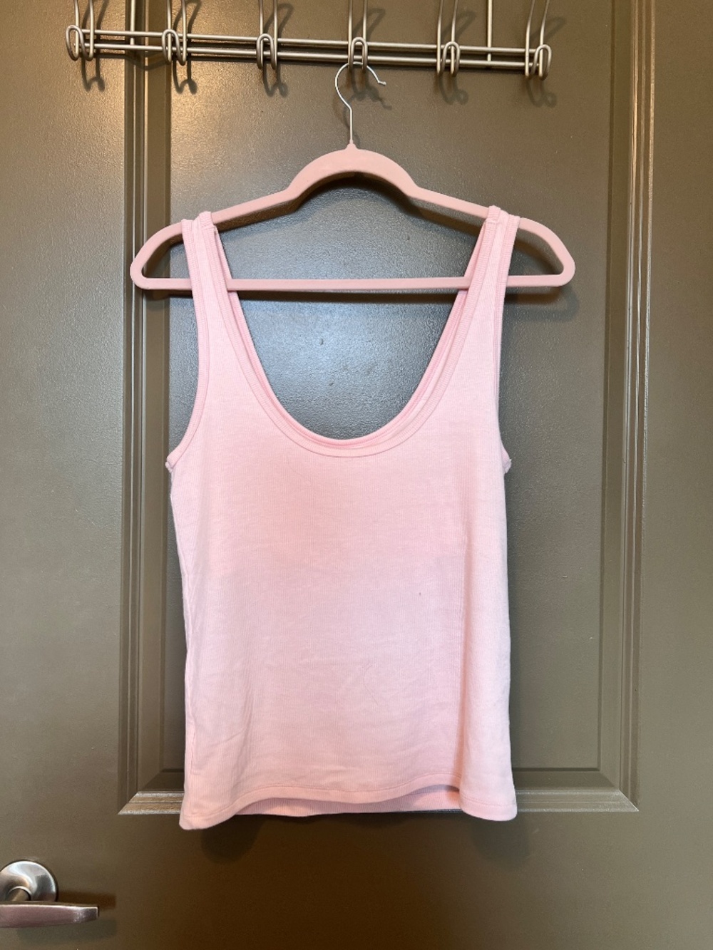 Basic Ribbed Light Pink Tank Top - Picture 2 of 2